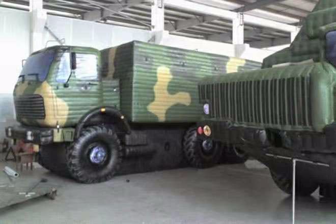 尼玛迷彩军用仿真车
